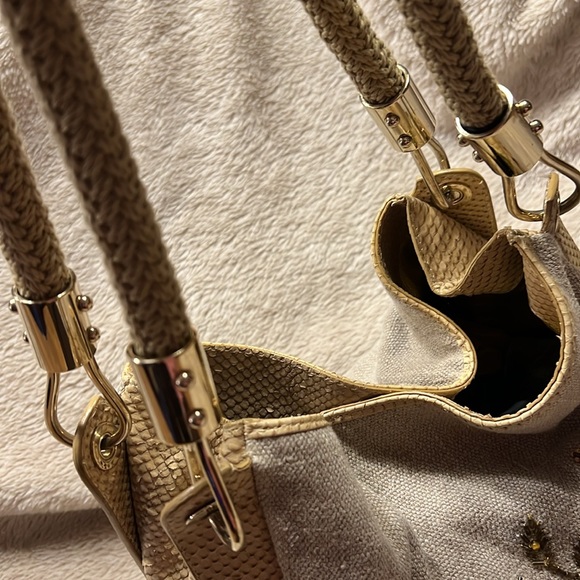 MICHAEL KORS SKORPIOS SHOPPER *Rare find - Picture 3 of 17